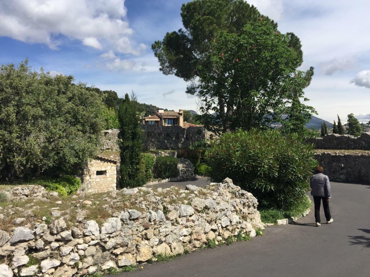 L'Elegante - Maison De Ville Avec Bains A Remous - Parking Inclus Saint-Paul-de-Vence Eksteriør billede